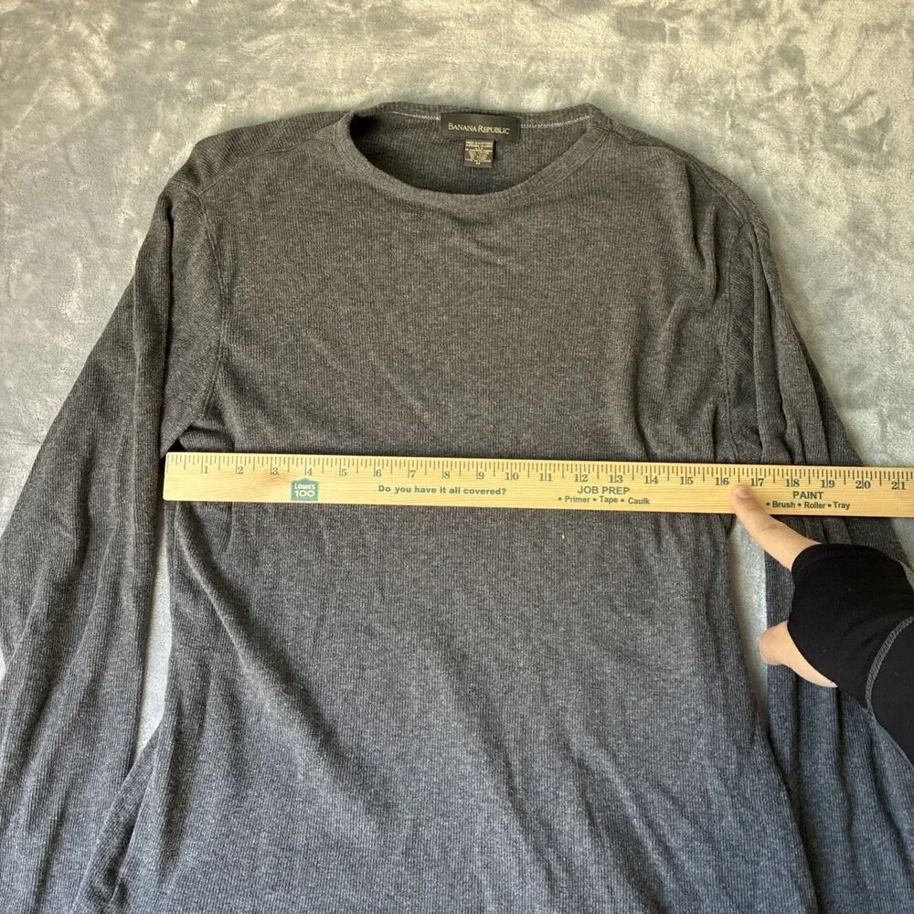 Vintage Banana Republic Long Sleeve Sweater Mens M Gray - Mariana Islands of USA